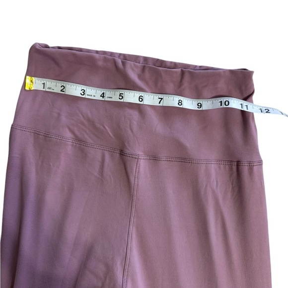lavender purple athletic workout yoga high rise stretchy pants size s/m - Picture 3 of 6